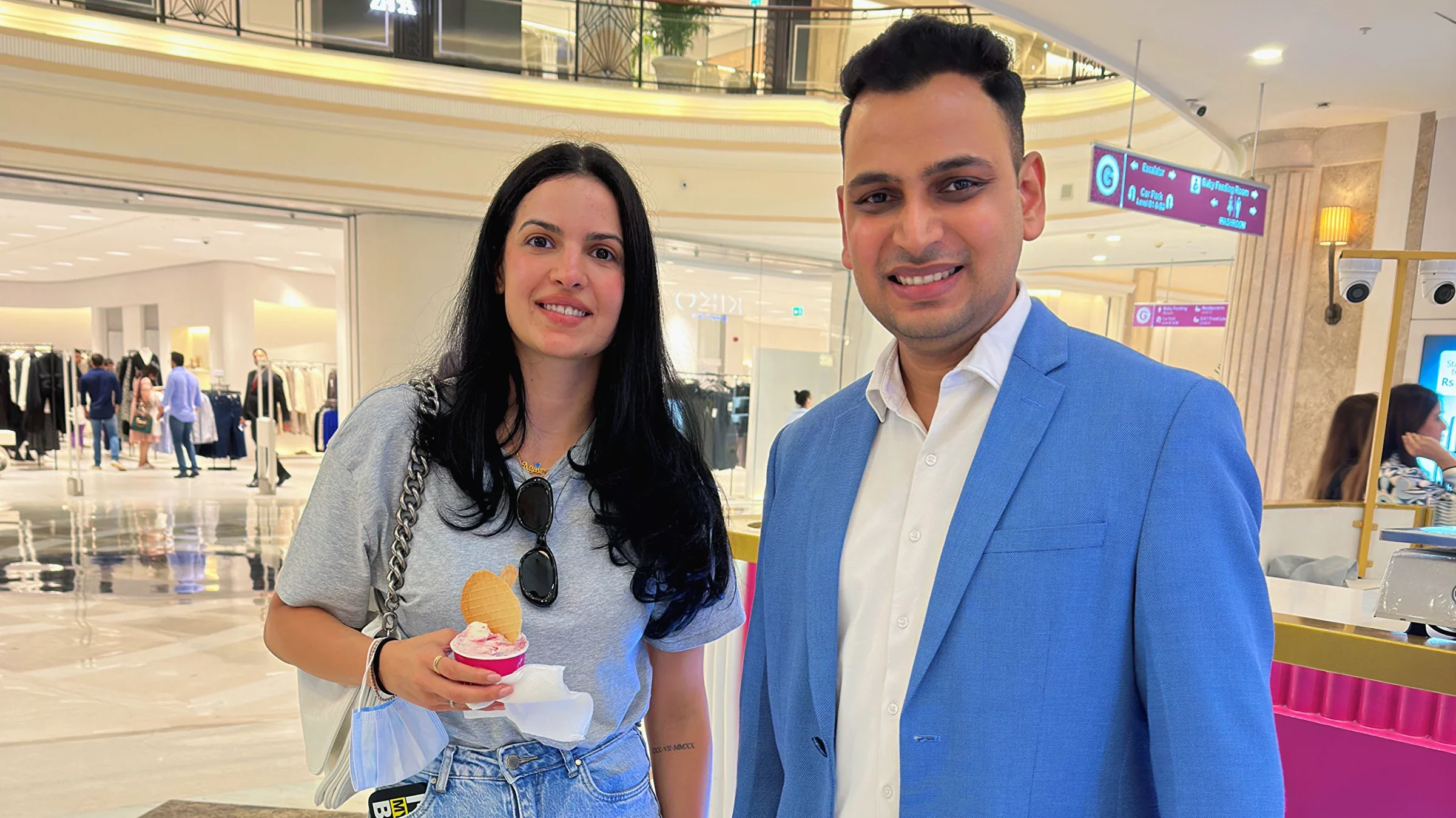 Lithvik Mukesh Sharma is photographed with Nataša Stanković during a personal meeting.
